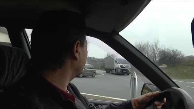 La route de tous les dangers, route de Saint Calais смотреть онлайн