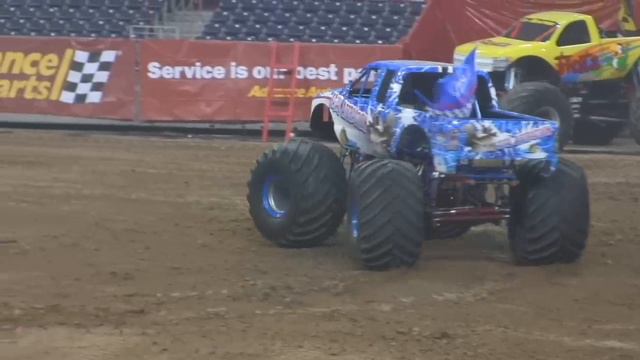 Monster Jam Houston 1-14-12 Fatal Attraction FS смотреть онлайн