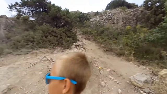 Грот "Эолова АРФА" или чем заняться в пасмурную погоду в Крыму смотреть онлайн