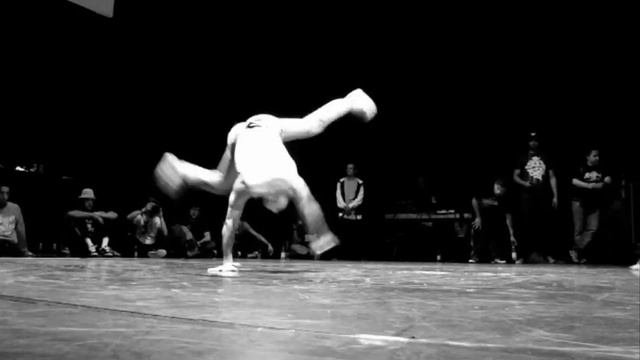 Air Twist Evolution l Bboy Twisty смотреть онлайн