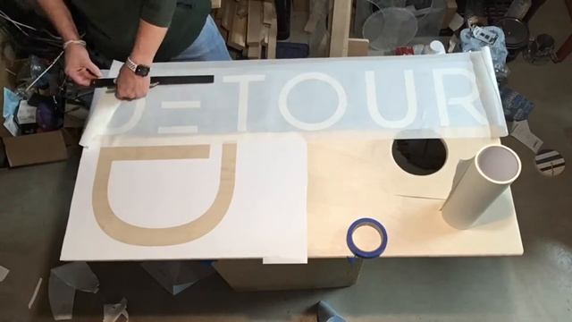 Masking and Staining the Detour Set смотреть онлайн