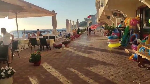 Набережная ЛОО-1 #Вечер # закат #море . солнце .пляж # смотреть онлайн