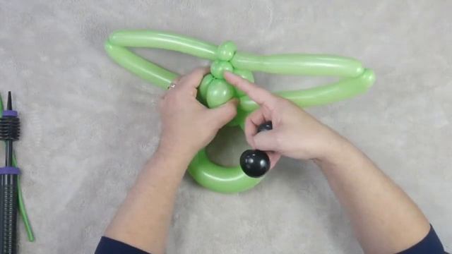 Baby Yoda (The Child) Balloon Animal Tutorial (Balloon Twisting and Modeling #41) смотреть онлайн