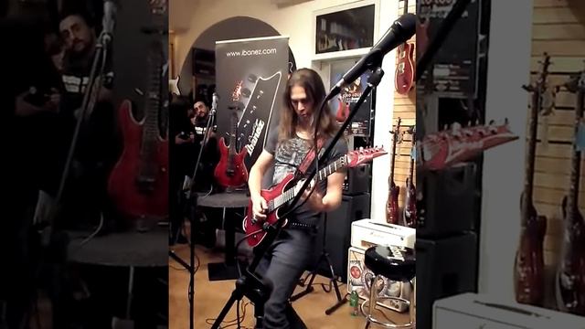 Kiko Loureiro 2015 Ibanez Guitar Clinic Tour at Centro Chitarre Napoli - 18/02/15 смотреть онлайн