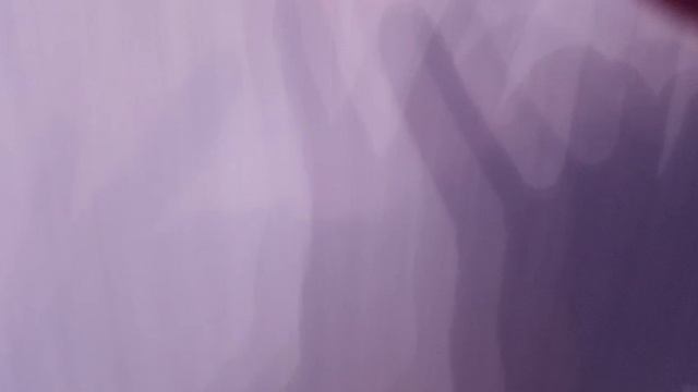 Клеим отвалившиеся стыки обоев, проблема решена. смотреть онлайн