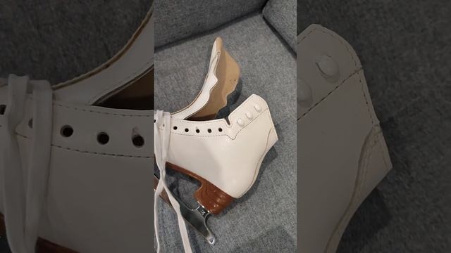Коньки Jackson смотреть онлайн