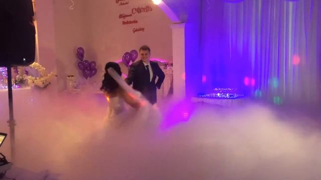 Тяжелый дым на свадьбу в СПб от дым.рус и dryice.pro смотреть онлайн