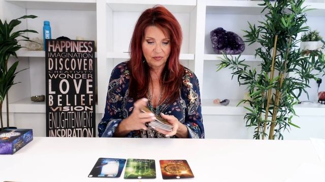 May 2022 Prediction ✨15-Card Oracle Reading with Colette Baron-Reid смотреть онлайн