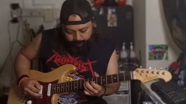 Thoth Reviews Episode VI - J & D Strat. A Very Special Guitar!!