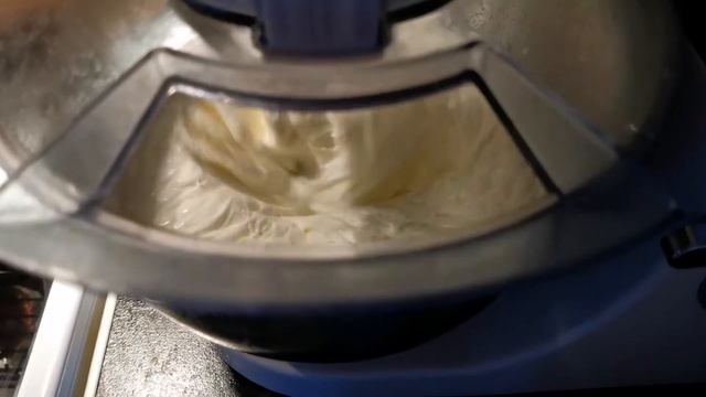 ВСЕГО ОДИН ИНГРИДИЕНТ! ДОМАШНЕЕ МОРОЖЕНОЕ. ВКУСНО ПОЛЕЗНО!! смотреть онлайн