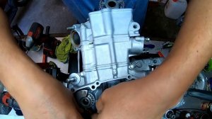 Honda CRF 450R remont silnika. Honda CRF 450R engine rebulid.