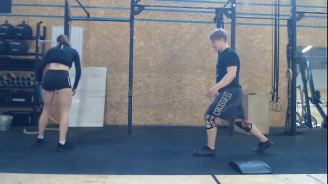 Карантин. День #47. Кроссфит тренировка-онлайн. Будь сильным! смотреть онлайн