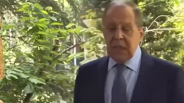 🦚Лавров и павлин [который бесцеремонно прервал рассказ] смотреть онлайн
