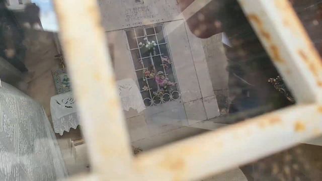 this Portuguese CEMETERY is SPOOKY enough for you?👀 смотреть онлайн