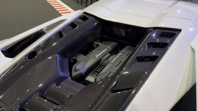 NEW 2024 Lamborghini Revuelto! V12 Hybrid with over 1000 HP! Interior Exterior Aventador Replacemen смотреть онлайн