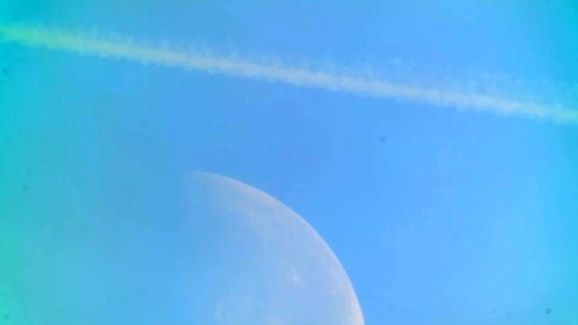 Самолет над Луной смотреть онлайн