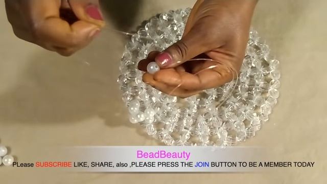 HOW TO MAKE ROUND BEADED  BAG//CIRCLE BAG TUTORIAL/BEAD BAG/ TRENDING BEAD BAG/HOW TO MAKE PEARL BAG
