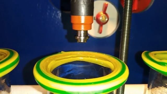 Лада Калина. Промывка чистка форсунок на самодельном стенде. смотреть онлайн