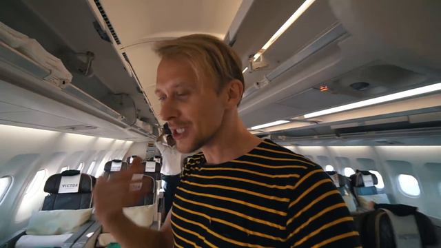SURFING IN PRIVATE JET (SLUSH FLIGHT) смотреть онлайн