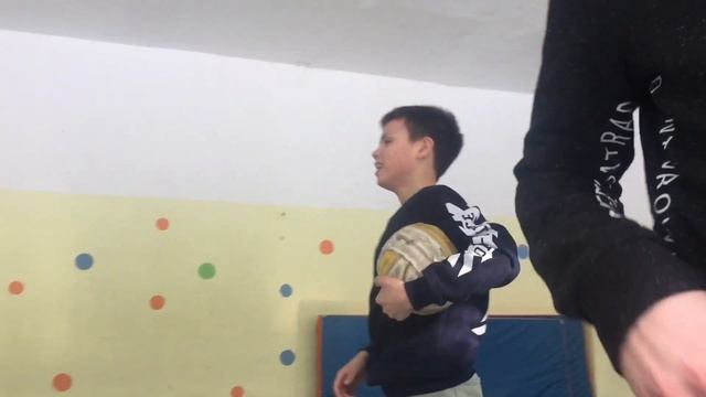 24 ЧАСА СЕРЁЖА ГОВОРИТ ТОЛЬКО "ДА!"///ВЕСЬ ДЕНЬ БЕЗ ТЕЛЕФОНА///ЧЕЛЛЕНДЖ В ТРЕНДЕ|FF Official смотреть онлайн