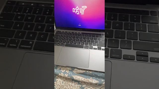 MacBook Pro M1 Chip first impression #macbook #macbookpro #macbookpro2020 #apple смотреть онлайн