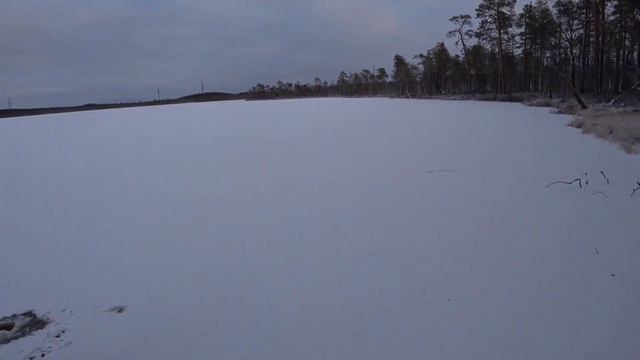 Щука по первому льду 2022 чуть не откусила палец! Север Карелии смотреть онлайн