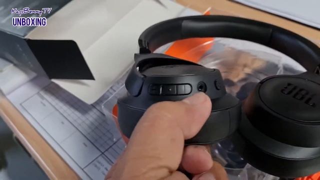 UNBOXING JBL Tune 700BT Head Phone смотреть онлайн