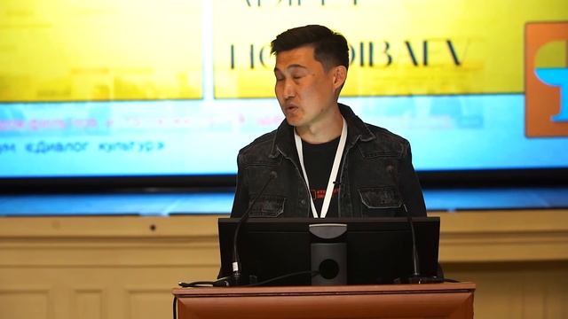 Познакомился с Познером. Медиа форум в Санкт-Петербурге смотреть онлайн