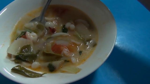 Том Ям, Пад Тай и другие блюда в кафе Таиланда. Тайская кухня смотреть онлайн