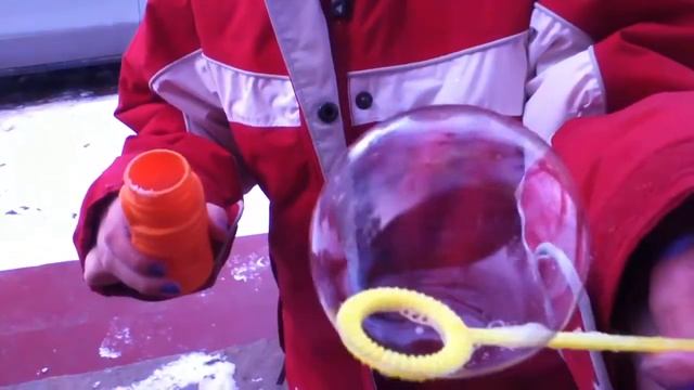 Bubble freezes quickly смотреть онлайн