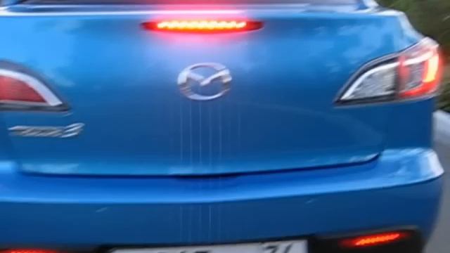 Стоп-сигнал Mazda 3 2011.AVI смотреть онлайн