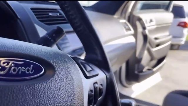 2012 Ford Explorer XLT смотреть онлайн