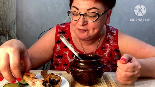 МУКБАНГ/Гречка и курочка/обжор и разговоры на камеру