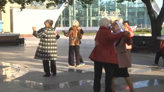 Репортаж - Открытие танцплощадки у ДК ТОАЗа смотреть онлайн