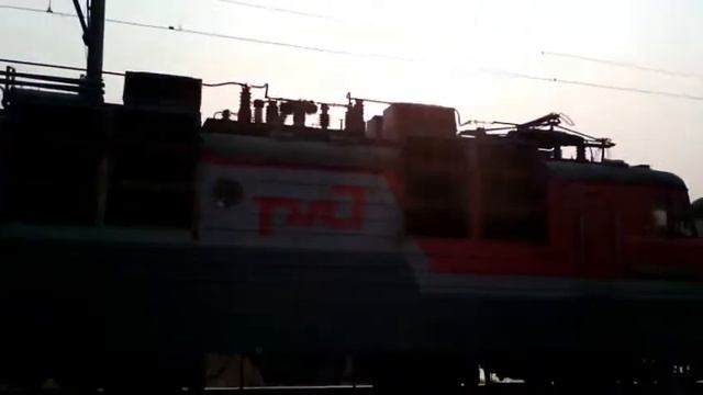 Электровоз 3ЭС5К-402 "Ермак" с электровозами ВЛ80С-1902/1078 и ВЛ80С-1924. смотреть онлайн