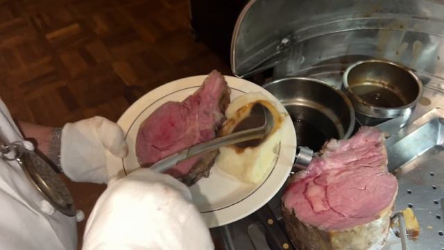 Rating The Most EXPENSIVE Food At LAWRYS PRIME RIB. Price At The End…