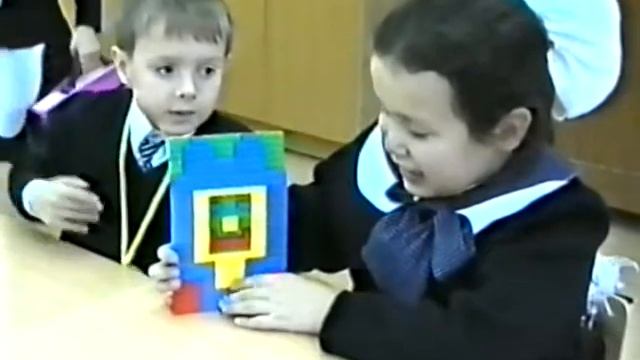 Сказки из Лего в начальной школе УВК №1874 (2002 - 2003 учебный год) смотреть онлайн
