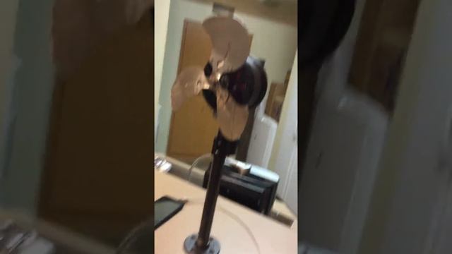 3D printed Wind Turbine Charges Cell Phone смотреть онлайн