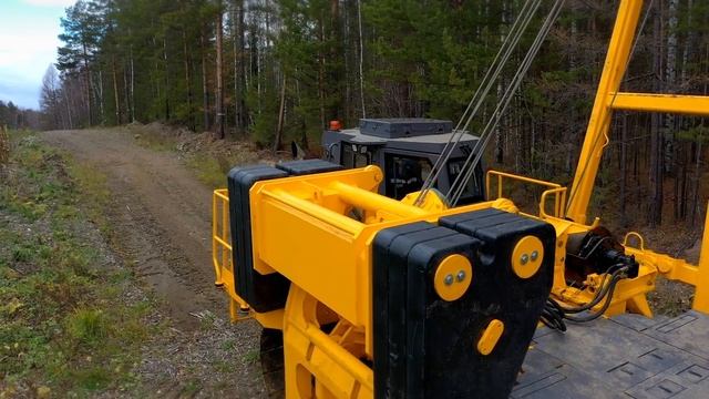 Обзор тяжелого трубоукладчика ТГ50.100 производства завода ДСТ-УРАЛ. смотреть онлайн