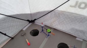 Зимняя рыбалка в ПАЛАТКЕ с КОМФОРТОМ. Новые эксперименты. В палатке с комфортом и теплом в -20.