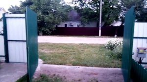 Самодельные автоматические распашные ворота из домкратов.