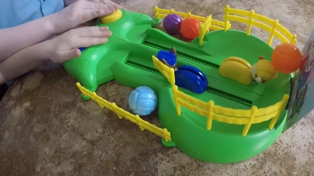 PAW PATROL fun pup racers game! Ball race playset Chase Rubble Zuma Rocky Marshall Skye Toys смотреть онлайн