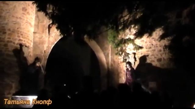 На празднике Хэллоуин в замке Satzvey 31 октября 2011 смотреть онлайн