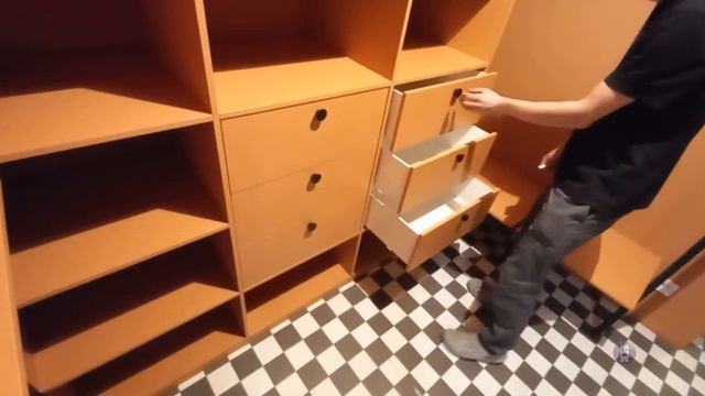 Супер сборщик мебели колдун,волшебник.маг. чародей.