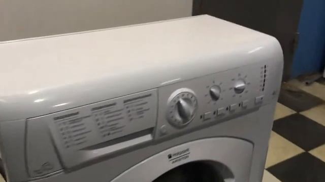 Стиральная машина Hotpoint ARISTON ARUSL105 смотреть онлайн