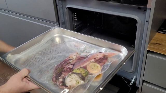 Sous Vide Squid tentacles (Humboldt squid) with Gorenje steam oven (ProCook) - Auto Program recipe. смотреть онлайн
