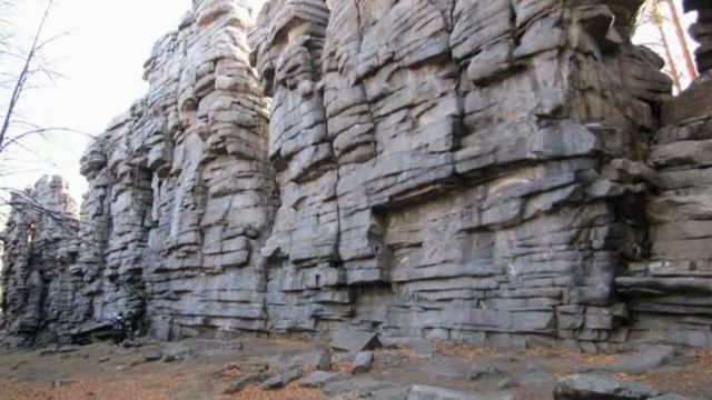 Чертово городище - скалы под Екатеринбургом смотреть онлайн