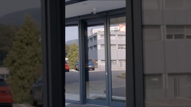 FACCENDE COMPLICATE: Valerio Lundini non ha bisogno di arricchirsi смотреть онлайн
