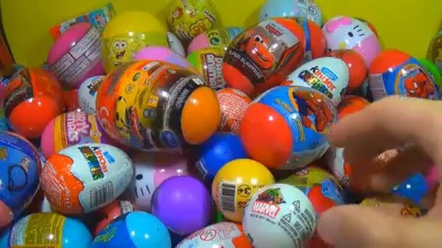 Volkswagen Golf Surprise Egg! 1 of 80 Surprise Eggs Kinder Surprise Eggs! - YouTube.MP4 смотреть онлайн