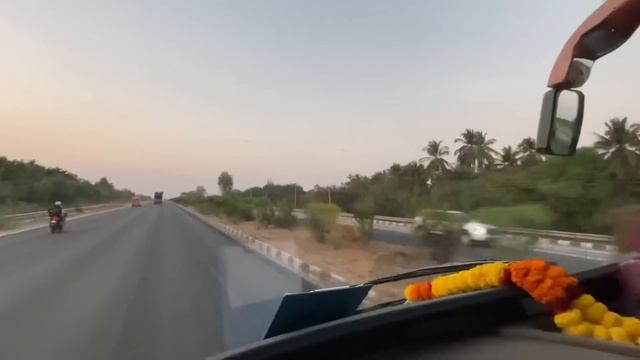 Banglore To Mumbai In Volvo 9600 sleeper Bus | 1000km Bus journey смотреть онлайн